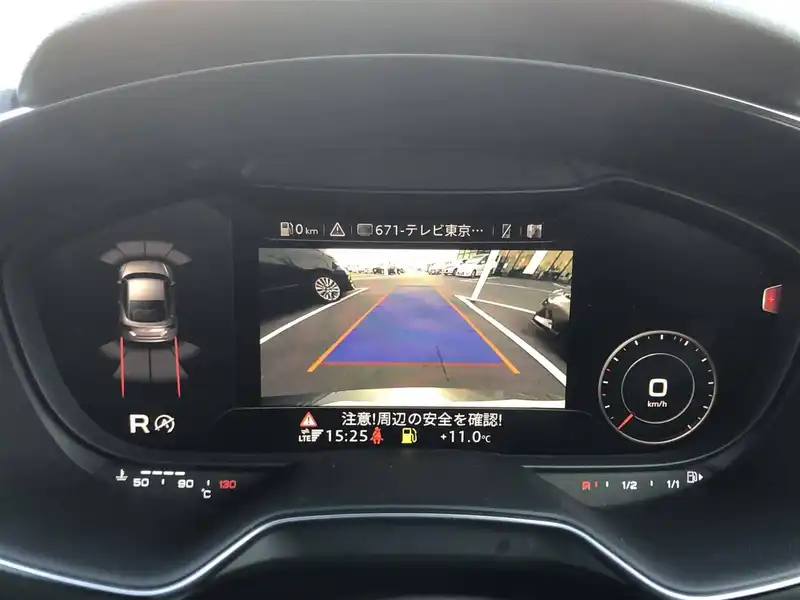 カタログ画像：ＴＴクーペ（TT COUPE） ４０ＴＦＳＩ 2019年5月 ABA-FVDKZ 2000cc デイトナグレーパールエフェクト 燃費15.2km / l 内装