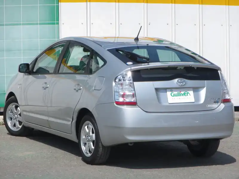 カタログ画像：プリウス（PRIUS） ＥＸ 2009年6月 DAA-NHW20 1500cc シルバーメタリック 燃費29.6km / l バック