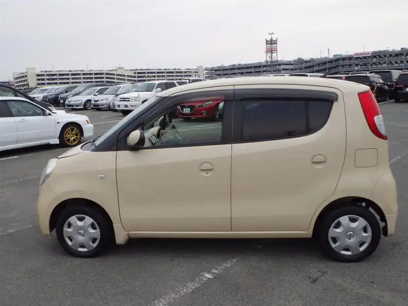 カタログ画像：モコ（MOCO） Ｅ ＦＯＵＲ 2009年6月 DBA-MG22S 660cc ミルクティーベージュ（Ｍ） 燃費18.6km / l 外装