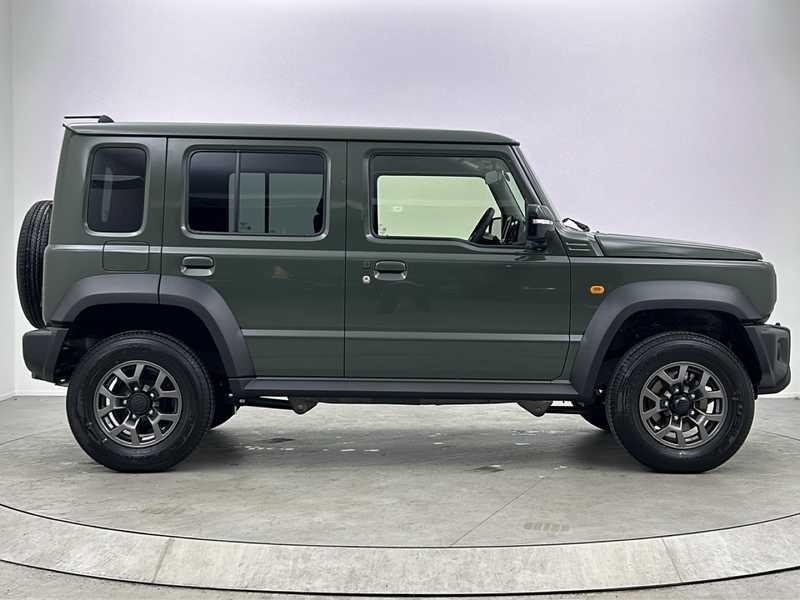 カタログ画像：ジムニー（JIMNY） ＸＧ 2025年11月 3BA-JB64W 660cc 燃費14.3km / l メイン