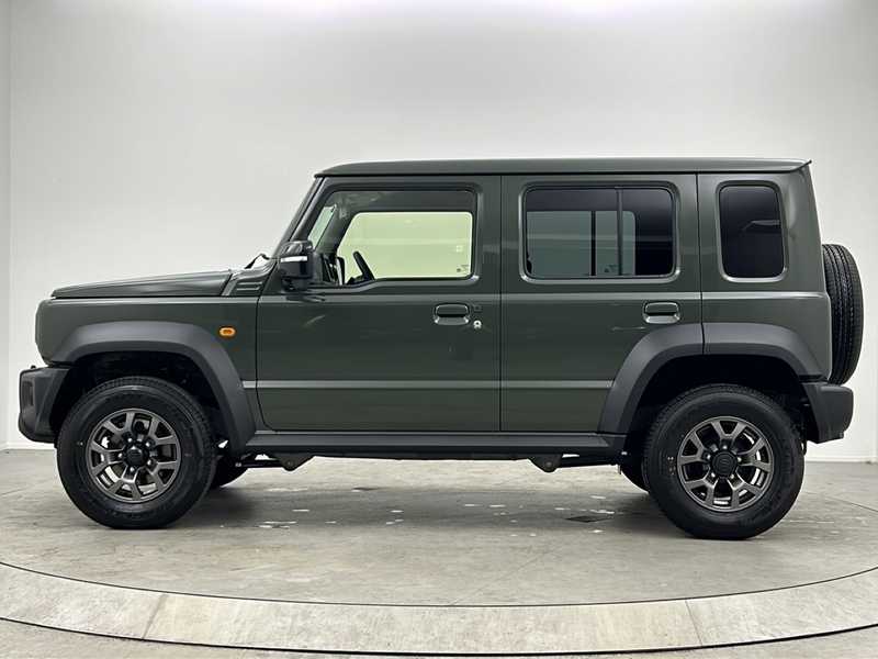 カタログ画像：ジムニー（JIMNY） ＸＧ 2025年11月 3BA-JB64W 660cc 燃費14.3km / l メイン