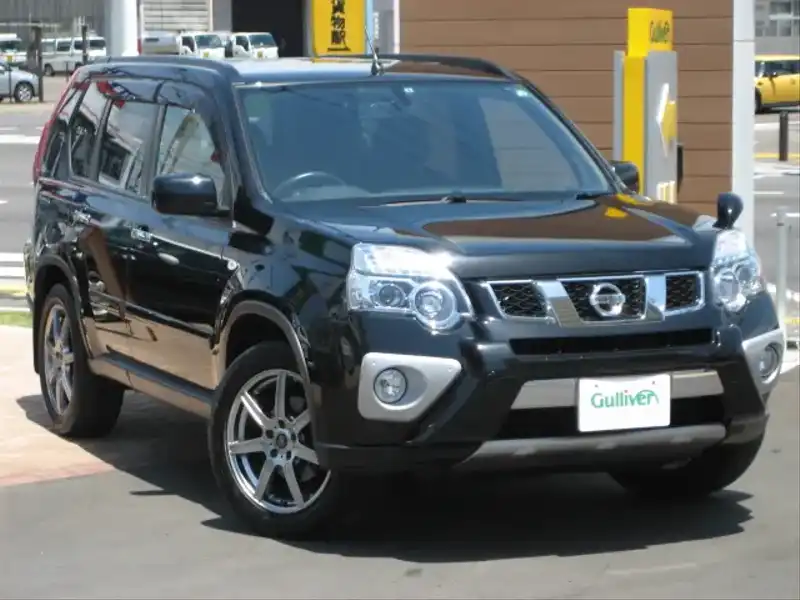 カタログ画像：エクストレイル（X-TRAIL） ２５Ｘ エクストリーマーＸ プラスナビＨＤＤ 2010年8月 CBA-TNT31 2500cc ダイヤモンドブラック（Ｐ） メイン（その他）