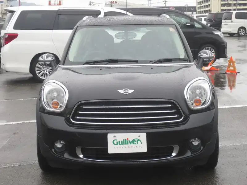 カタログ画像：ＭＩＮＩ（MINI） ワン クロスオーバー 2012年12月 DBA-ZA16 1600cc アブソリュート・ブラック（メタリック） 燃費17.2km / l フロント