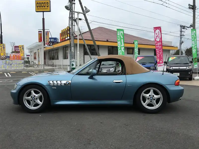 カタログ画像：Ｚ３ロードスター（Z3 ROADSTER） アニバーサリー 1996年8月 E-CH19 1900cc アトランタ・ブルー 燃費12.8km / l  外装