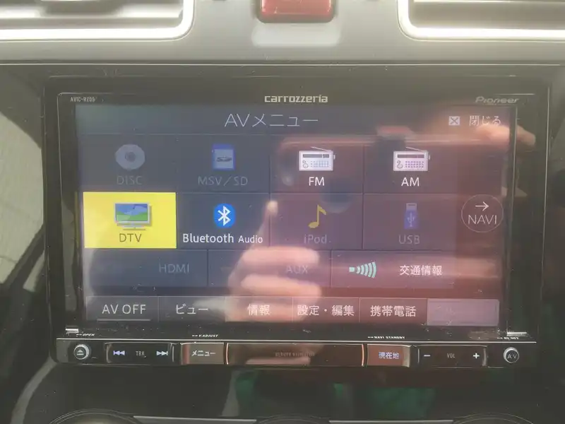 カタログ画像：フォレスター（FORESTER） ２．０ｉ－Ｌ アイサイト プラウドエディション 2015年6月 DBA-SJ5 2000cc クリスタルブラック・シリカ 燃費15.2km / l 内装