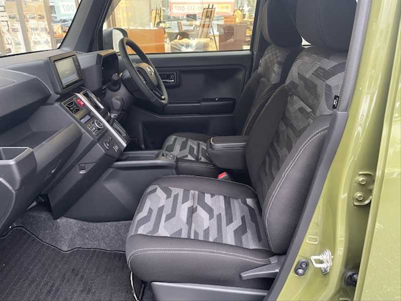 カタログ画像：タフト（TAFT） Ｇ ダーククロムベンチャー ｅｃｏ ＩＤＬＥ非装着車 2024年11月 5BA-LA900S 660cc フォレストカーキメタリックorセラミックグリーンメタリック 燃費19.8km / l 内装
