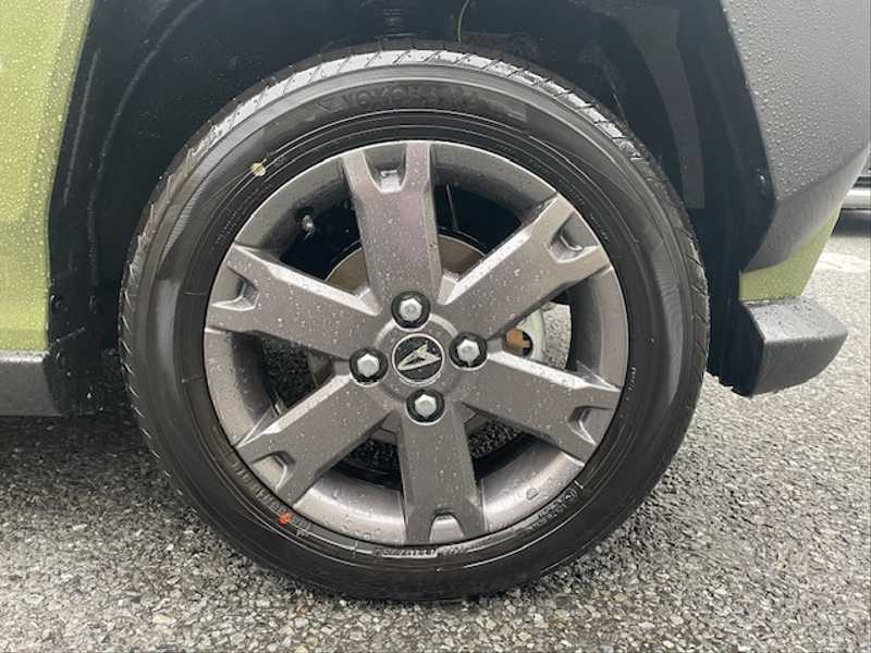 カタログ画像：タフト（TAFT） Ｇ ダーククロムベンチャー ｅｃｏ ＩＤＬＥ非装着車 2024年11月 5BA-LA900S 660cc フォレストカーキメタリックorセラミックグリーンメタリック 燃費19.8km / l タイヤ