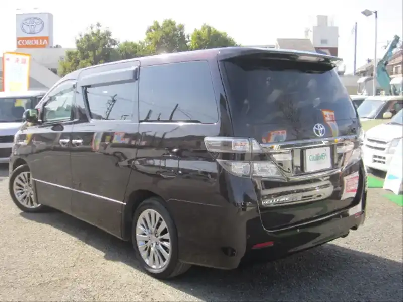 カタログ画像：ヴェルファイア（VELLFIRE） ３．５Ｚ ゴールデンアイズ 2012年9月 DBA-GGH20W 3500cc ボルドーマイカメタリック 燃費9.3km / l バック