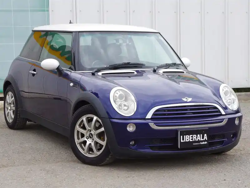 カタログ画像：ＭＩＮＩ（MINI） クーパー 2005年9月 GH-RA16 1600cc ブラック・アイ・パープル（メタリック） 燃費13.4km / l  メイン（その他）