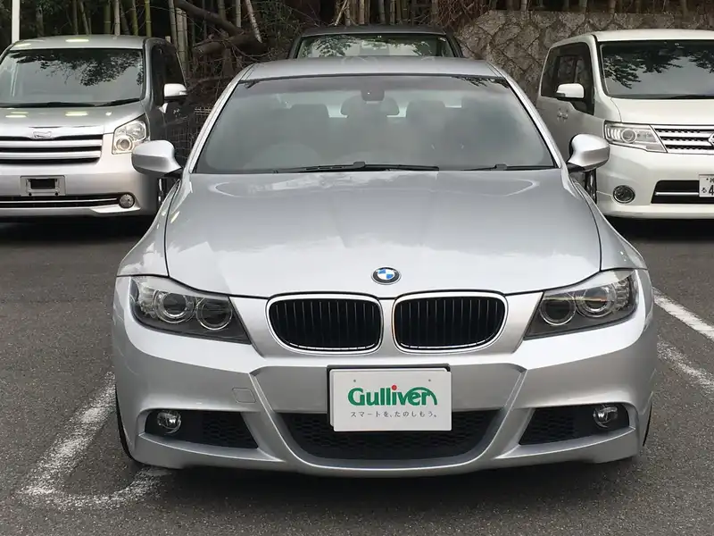 カタログ画像：３シリーズ（3 SERIES） ３２０ｉ Ｍスポーツパッケージ 2005年10月 ABA-VA20 2000cc 燃費13.6km / l  フロント