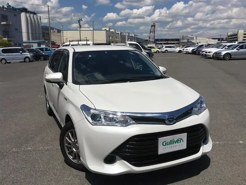 カタログ画像：カローラフィールダー（COROLLA FIELDER） ハイブリッドＧ 2015年4月 DAA-NKE165G 1500cc ホワイトパールクリスタルシャイン 燃費33.8km / l メイン（その他）