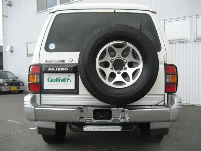 4007256 | カタログ画像：パジェロ（PAJERO） ミッドルーフワイド ＧＸ 1997年5月 E-V45W 3500cc ソフィアホワイト／サテライトシルバー・２トーン バック