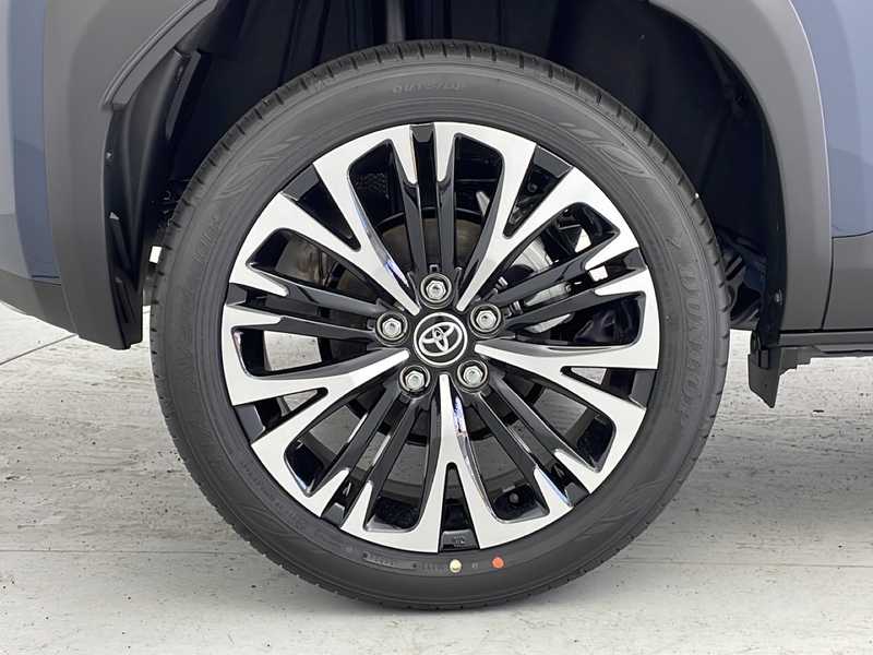 カタログ画像：ヤリスクロス（YARIS CROSS） Ｚ 2025年2月 5BA-MXPB15 1500cc マッシブグレー 燃費17.1km / l タイヤ