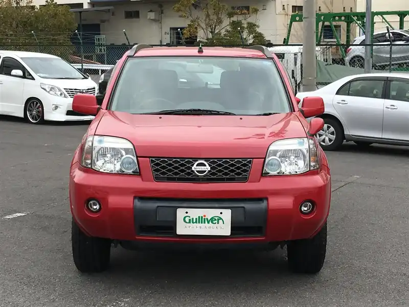 カタログ画像：エクストレイル（X-TRAIL） Ｓ 2006年11月 CBA-NT30 2000cc バーニングレッド 燃費13.0km / l  フロント