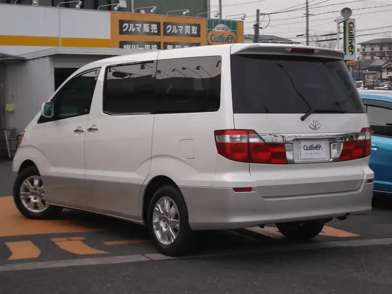 カタログ画像：アルファードＶ（ALPHARD V） ＭＺ 2004年4月 TA-MNH10W 3000cc ホワイトパールマイカｏｒグレイスブルーパールトーニング（ホワイトパールマイカ／シェルマイカタリック） 燃費8.9km / l  バック