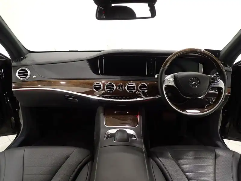 カタログ画像：Ｓクラス（S-CLASS） Ｓ５５０ロング マジックボディコントロール装着車 2014年6月 DBA-222182C 4700cc マグネタイトブラック（Ｍ）orオブシディアンブラック（Ｍ）orペリドットブラウン（Ｍ） 燃費10.5km / l 内装