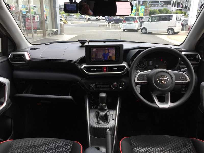 カタログ画像：ライズ（RAIZE） Ｇ 2024年11月 3BA-A210A 1000cc ナチュラルベージュマイカメタリック 燃費17.4km / l 内装
