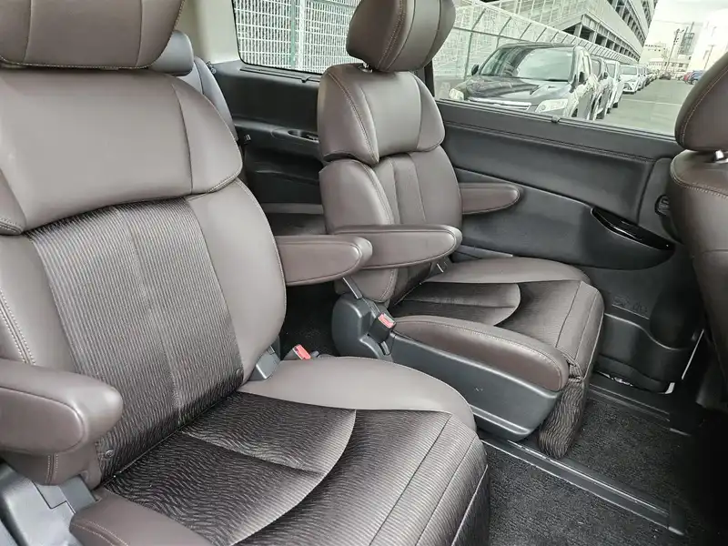 カタログ画像：エルグランド（ELGRAND） オーテック 2022年11月 5BA-TNE52 2500cc ピュアホワイトパール（３Ｐ） 燃費9.7km / l 内装