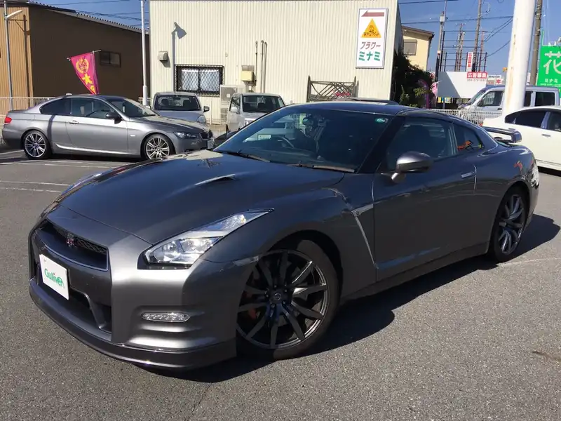 カタログ画像：ＧＴ－Ｒ（GT-R） ＧＴ－Ｒ ブラックエディション 2014年11月 DBA-R35 3800cc ダークメタルグレー（Ｍ） 燃費8.7km / l 外装