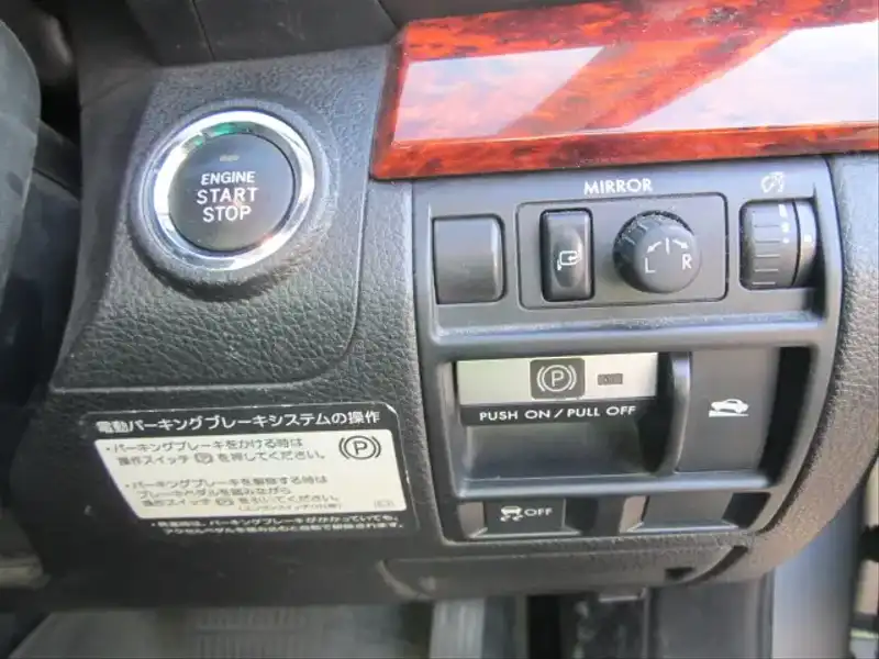 カタログ画像：レガシィツーリングワゴン（LEGACY TOURING WAGON） ２．５ＧＴ Ｌパッケージ 2009年5月 DBA-BR9 2500cc スティールシルバー・メタリック 燃費11.2km / l  内装