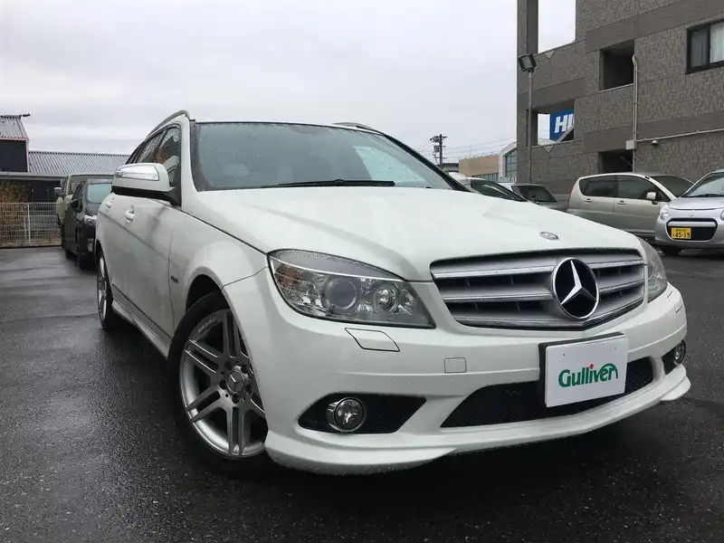 カタログ画像：Ｃクラスステーションワゴン（C-CLASS STATIONWAGON） Ｃ２００コンプレッサー ステーションワゴン アバンギャルド 2008年10月 DBA-204241 1800cc カルサイトホワイト 燃費11.2km / l  メイン