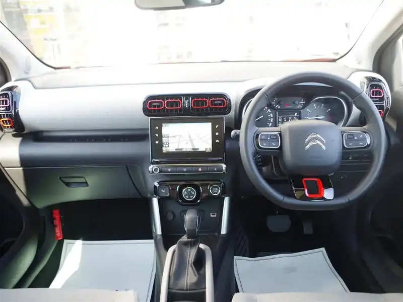 カタログ画像：Ｃ３ エアクロス（C3 AIRCROSS） シャインパッケージ 2019年10月 3BA-A8HN05 1200cc スパイシー オレンジ 燃費14.7km / l 内装