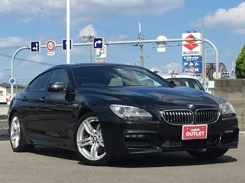 カタログ画像：６シリーズ（6 SERIES） ６４０ｉグランクーペ 2012年6月 DBA-6A30 3000cc ブラック・サファイア（メタリック・カラー） 燃費12.4km / l メイン