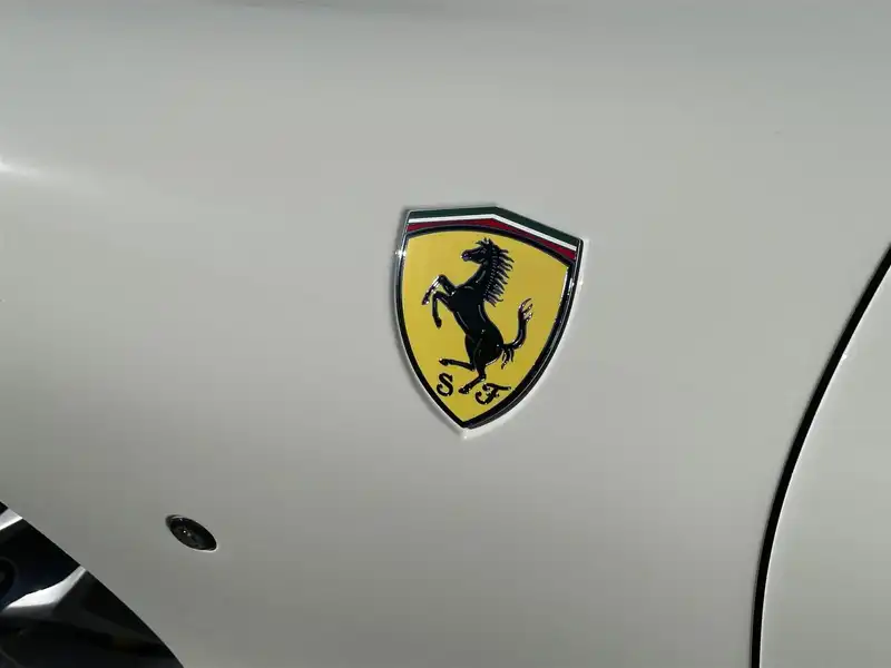 カタログ画像：ローマ（ROMA） ベースグレード 2021年2月 7BA-F164BAA 3900cc 外装