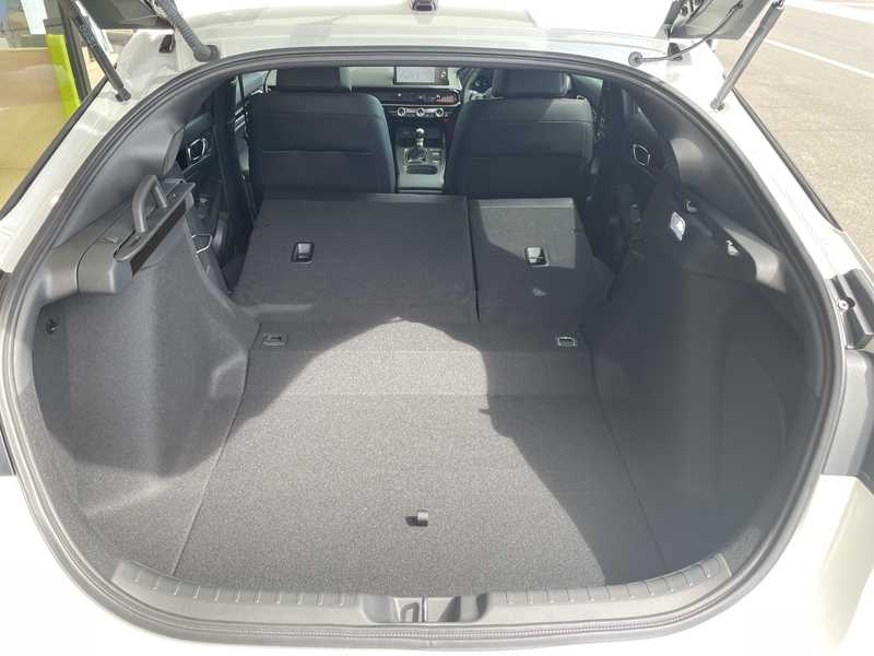 カタログ画像：シビック（CIVIC） タイプＲ レーシングブラックパッケージ 2025年9月 6BA-FL5 2000cc チャンピオンシップホワイト 燃費12.5km / l 内装