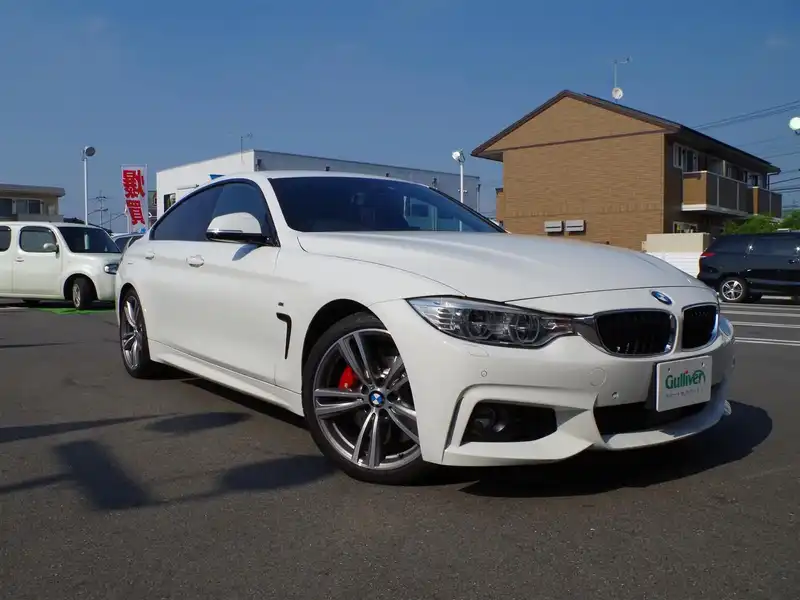 カタログ画像：４シリーズ（4 SERIES） ４３５ｉグランクーペ Ｍスポーツ 2014年11月 DBA-4B30 3000cc アルピン・ホワイトⅢ（ソリッド・カラー） 燃費12.7km / l メイン