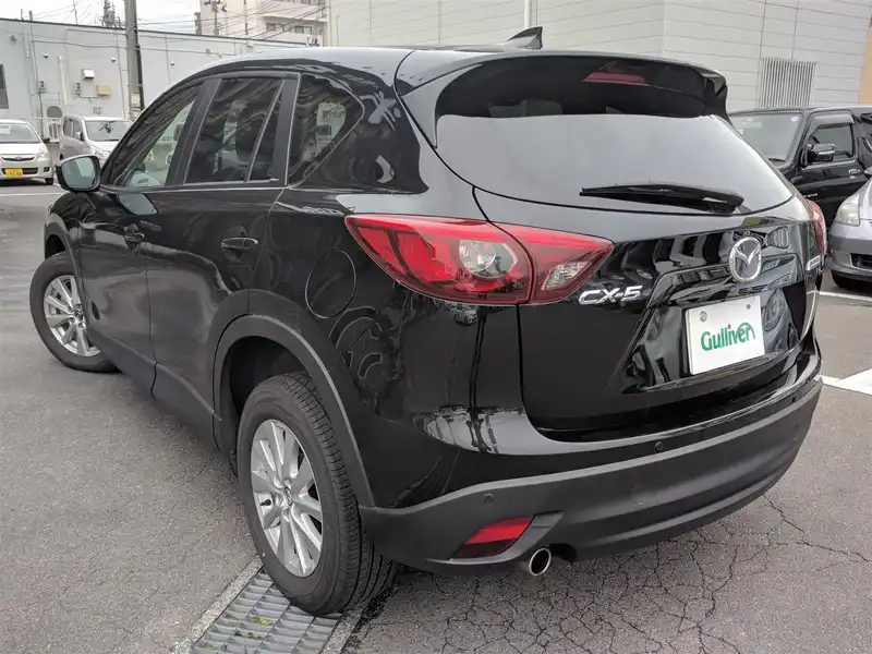 カタログ画像：ＣＸ－５（CX-5） ２５Ｓ Ｌパッケージ 2015年1月 DBA-KE5FW 2500cc ジェットブラックマイカ 燃費15.2km / l バック