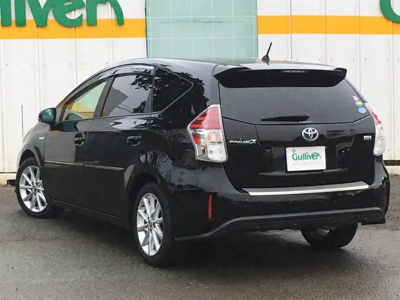 カタログ画像：プリウスα（PRIUS ALPHA） Ｇツーリングセレクション 2014年11月 DAA-ZVW40W 1800cc アティチュードブラックマイカ 燃費26.2km / l バック