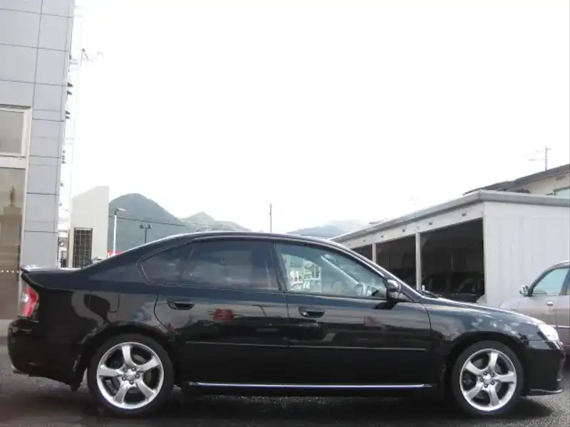 カタログ画像：レガシィＢ４（LEGACY B4） ３．０Ｒ 2005年5月 CBA-BLE 3000cc オブシディアンブラック・パール 燃費11.6km / l  外装