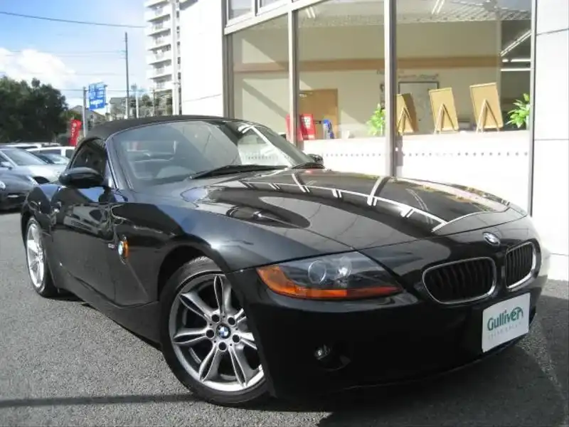 カタログ画像：Ｚ４（Z4） ２．５ｉ 2004年6月 GH-BT25 2500cc ブラック・サファイア（メタリック・カラー） 燃費9.5km / l  メイン