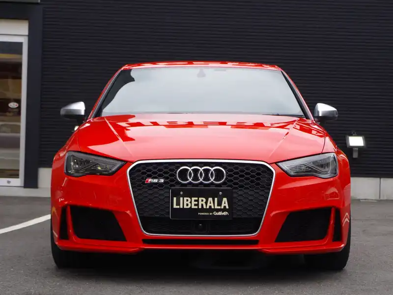 カタログ画像：ＲＳ３スポーツバック（RS3 SPORTBACK） ベースグレード 2015年10月 ABA-8VCZGF 2500cc カタルーニャレッドメタリック 燃費13.1km / l フロント