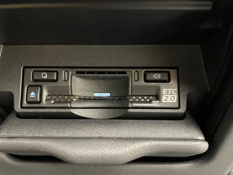 カタログ画像：ＬＭ（LM） ＬＭ５００ｈ バージョンＬ 2025年8月 5AA-TAWH15W 2400cc ソニッククォーツ 燃費13.8km / l 内装