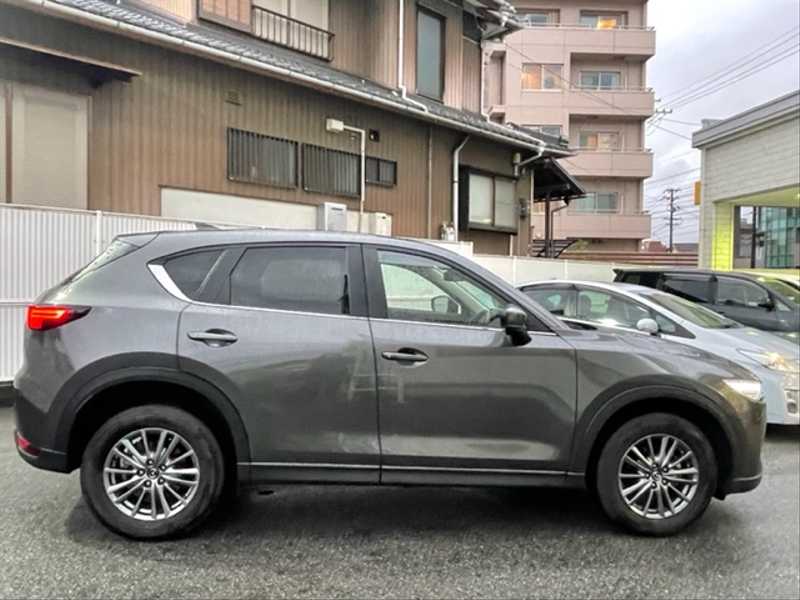 カタログ画像：ＣＸ－５（CX-5） ２５Ｔ エクスクルーシブモード 2020年12月 5BA-KF5P 2500cc マシーングレープレミアムメタリック 燃費12.2km / l 外装