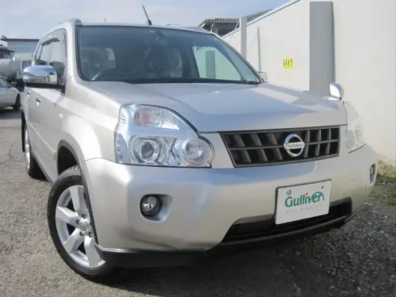 カタログ画像：エクストレイル（X-TRAIL） ２０Ｘt 2009年4月 DBA-NT31 2000cc ブレードシルバー（Ｍ）orダイヤモンドシルバー（Ｍ） 燃費13.2km / l  メイン（その他）