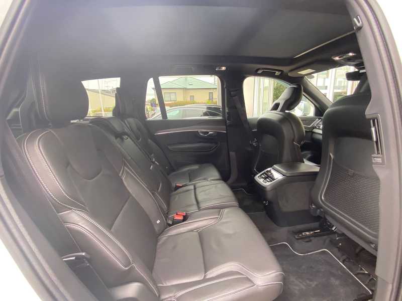 カタログ画像：ＸＣ９０（XC90） Ｔ８ ツインエンジン ＡＷＤ エクセレンス 2018年8月 DLA-LB420XCPA 2000cc アイスホワイト 燃費13.7km / l バック