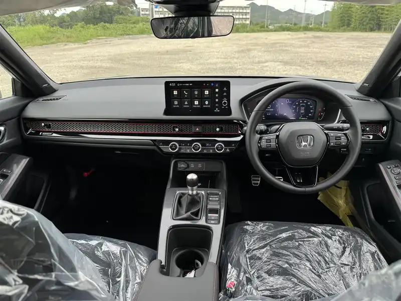 カタログ画像：シビック（CIVIC） タイプＲ レーシングブラックパッケージ 2025年9月 6BA-FL5 2000cc ソニックグレー・パール 燃費12.5km / l フロント