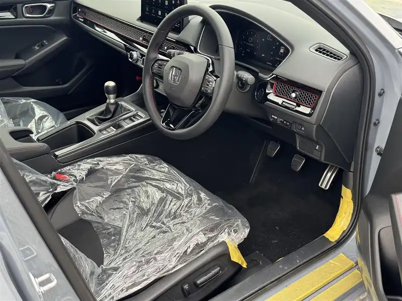 カタログ画像：シビック（CIVIC） タイプＲ レーシングブラックパッケージ 2025年9月 6BA-FL5 2000cc ソニックグレー・パール 燃費12.5km / l フロント