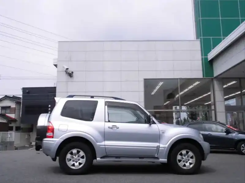 4007891 | カタログ画像：パジェロ（PAJERO） ショート スーパーエクシード 2002年9月 KH-V68W 3200cc シルバーメタリック 外装