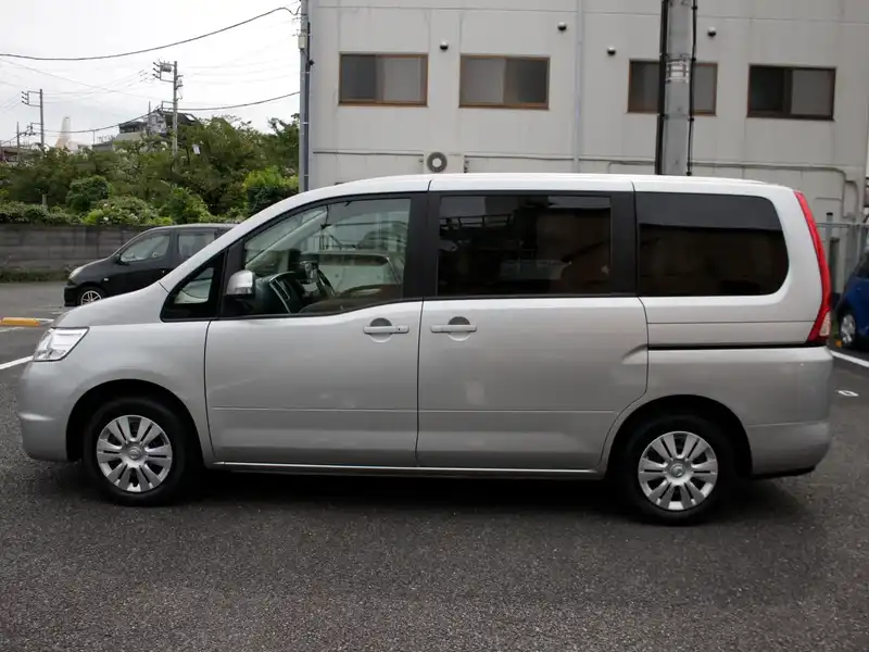 カタログ画像：セレナ（SERENA） ２０Ｓ ナンバーワンエディション 2008年5月 DBA-NC25 2000cc ダイヤモンドシルバー（Ｍ） 燃費12.0km / l  外装