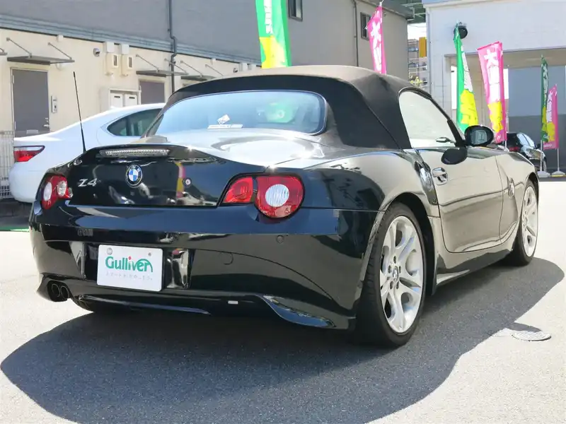 カタログ画像：Ｚ４（Z4） ３．０ｉ 2003年5月 GH-BT30 3000cc ブラックサファイア（メタリックカラー） バック