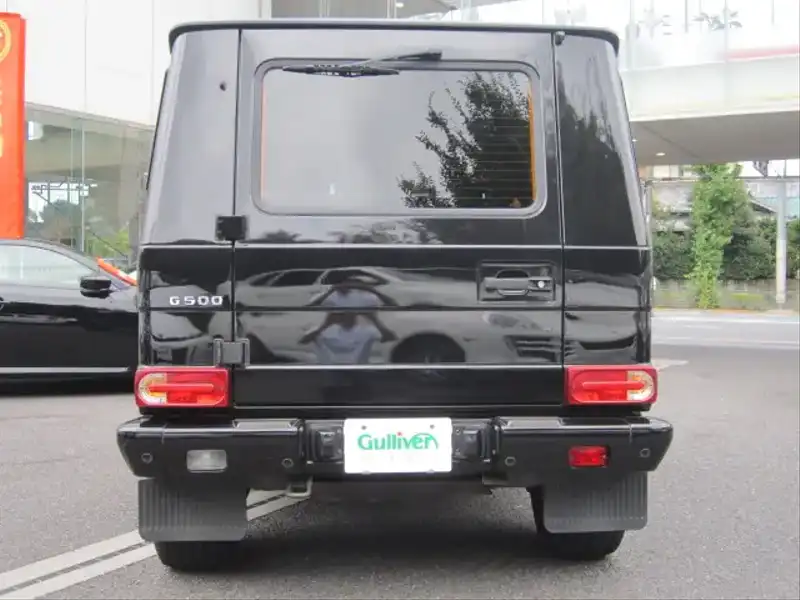 カタログ画像：Ｇクラス（G-CLASS） Ｇ５００ ロング 2004年9月 GH-463248 5000cc エメラルドブラック（Ｍ）orオブシディアンブラック（Ｍ） 燃費5.7km / l  バック