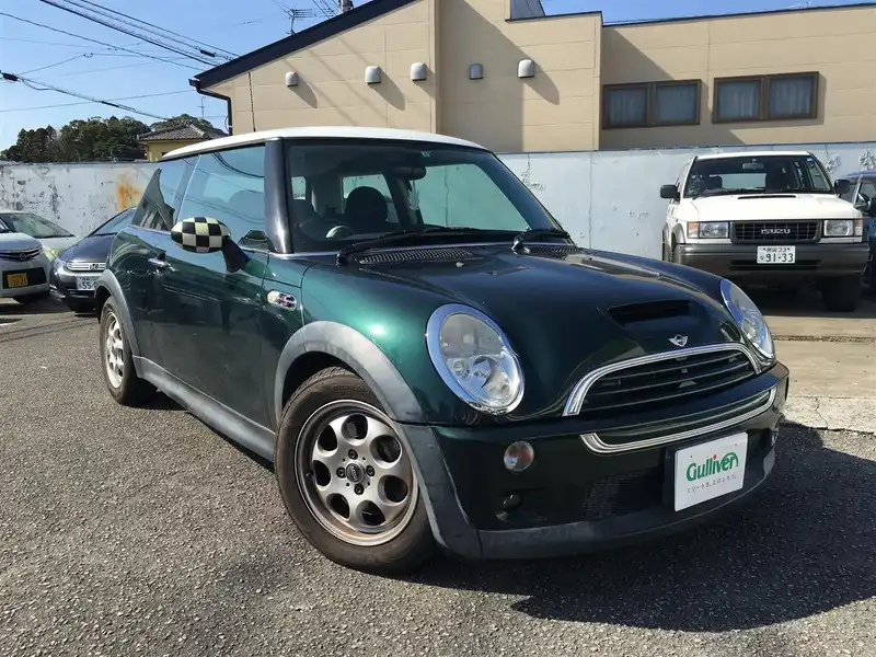 カタログ画像：ＭＩＮＩ（MINI） クーパーＳ 2002年3月 GH-RE16 1600cc ブリティッシュ・レーシング・グリーン 燃費11.6km / l  メイン（その他）