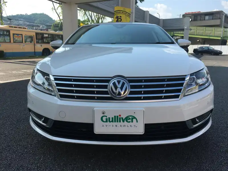 カタログ画像：フォルクスワーゲンＣＣ（VOLKSWAGEN CC） ＴＳＩ 2013年5月 ABA-3CCDAC 1800cc キャンディホワイト 燃費13.4km / l フロント