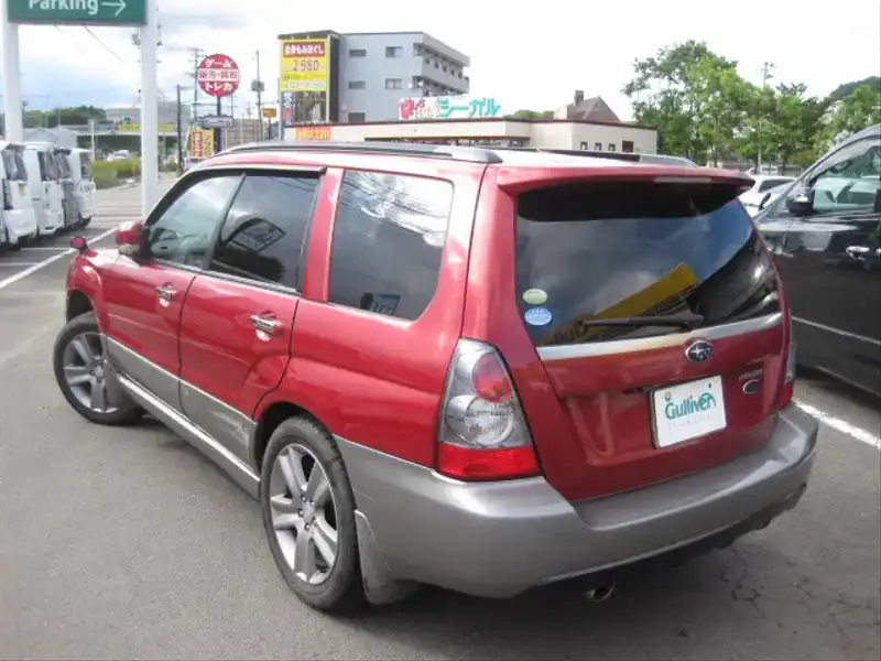 カタログ画像：フォレスター（FORESTER） Ｌ．Ｌ．Ｂｅａｎエディション 2005年1月 CBA-SG5 2000cc ガーネットレッド・パール／カーボングレー・メタリック 燃費13.0km / l  バック