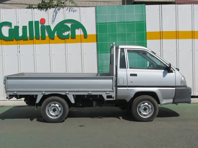 カタログ画像：ライトエーストラック（LITEACE TRUCK） ＤＸ 2004年8月 GK-KM75 1800cc シルバーメタリック 燃費11.0km / l  外装