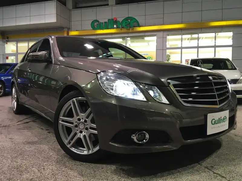 カタログ画像：Ｅクラス（E-CLASS） Ｅ３００ アバンギャルド 2009年5月 DBA-212054C 3000cc インジウムグレー（Ｍ）orテノライトグレー（Ｍ） 燃費9.6km / l  メイン（その他）